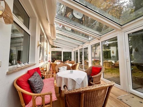 Pension zum Lowen, Parkplatz, Fruhstuck, Wlan, Zentral Hotel in Thuringia, Germany