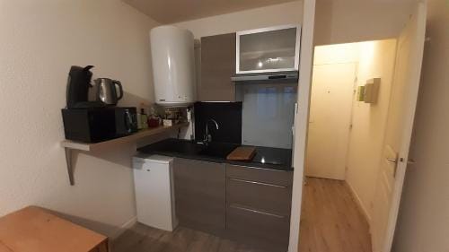 Studio N 202 Furnished Besancon 15 Rue Battant Hotel in Besançon