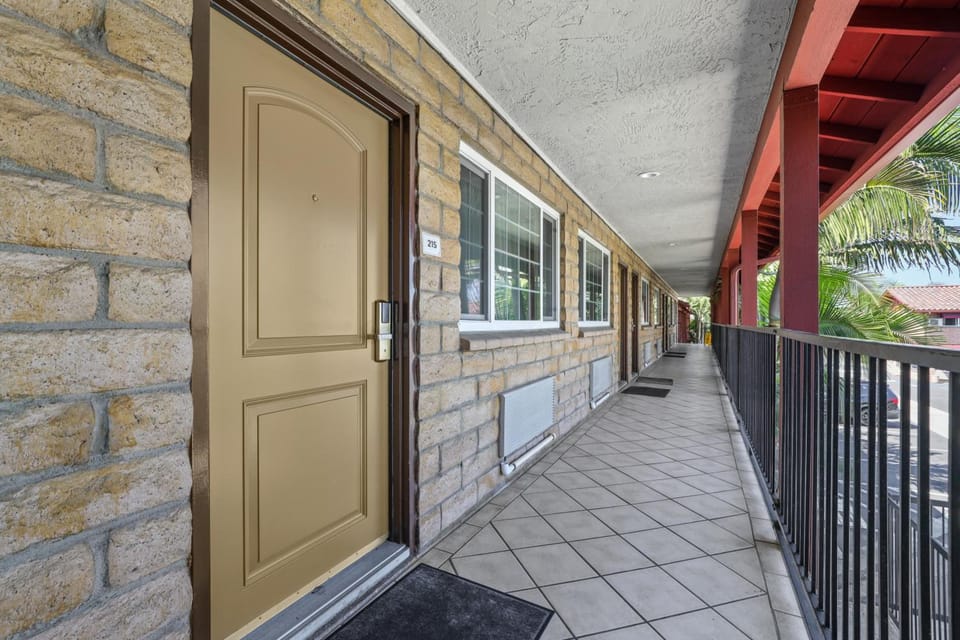 Motel 6 Carlsbad, CA - North Hotel in Carlsbad