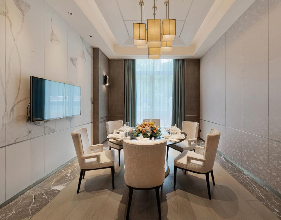 Landison hushan Resort Hangzhou Hotel in Hangzhou