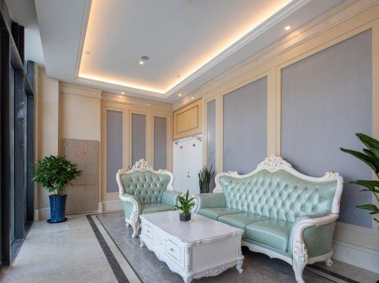 Vienna Hotel (Nanjing Maigao Bridge Subway Station Branch) Hotel in Nanjing