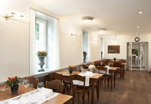 Romantik Hotel de L'Ours Hotel in Fribourg, Switzerland