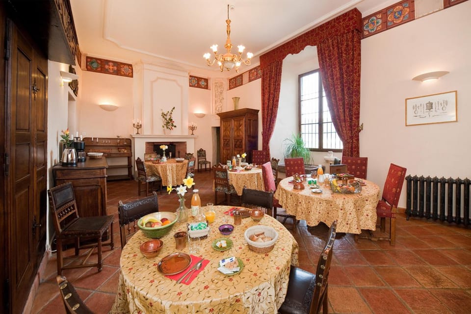 Chateau De Picomtal Hotel in Provence-Alpes-Côte d'Azur