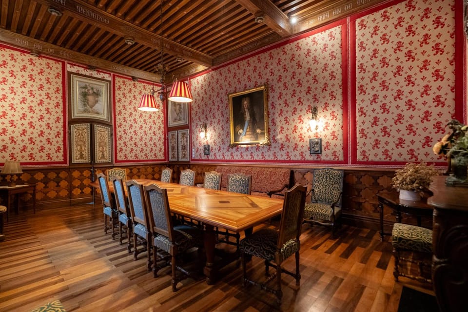 Chateau De Picomtal Hotel in Provence-Alpes-Côte d'Azur