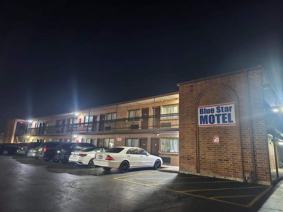 Blue Star Motel Motel in Chicago Ridge