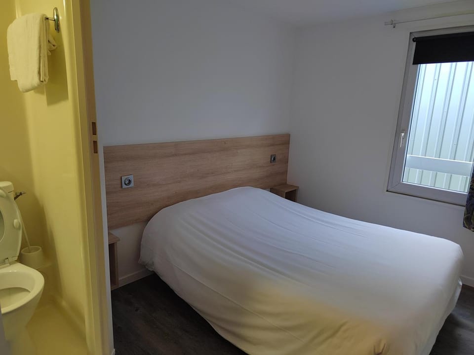 FASTHOTEL PARIS OUEST BOUAFLE Hotel in Île-de-France