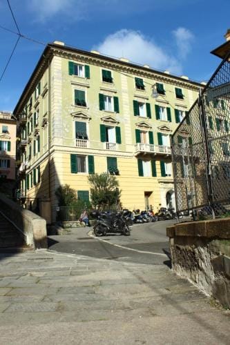 a due passi dal centro Hotel in Genoa