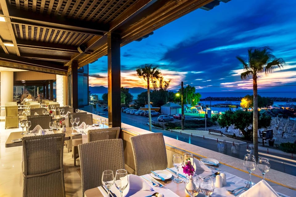 Porto Platanias Village Resort Hotel in Platanias