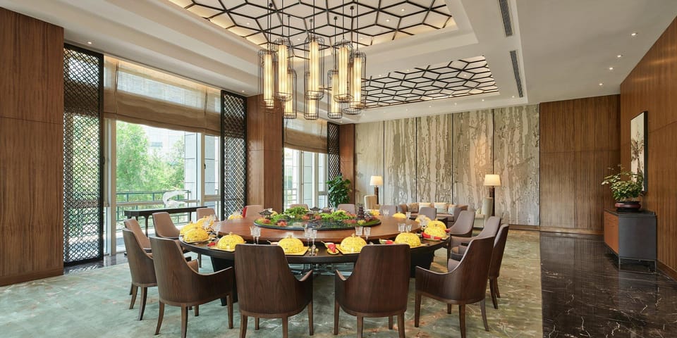 HUALUXE Ningbo Harbor City By IHG Hotel in Zhejiang