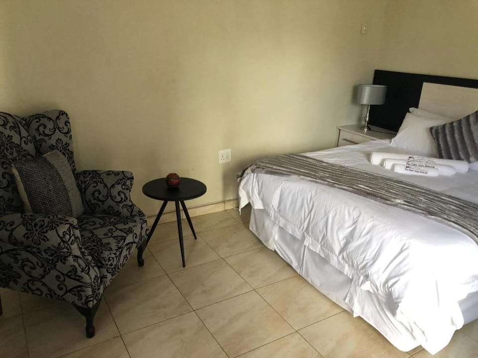 Dam Vista Retreat Lodge in South Africa