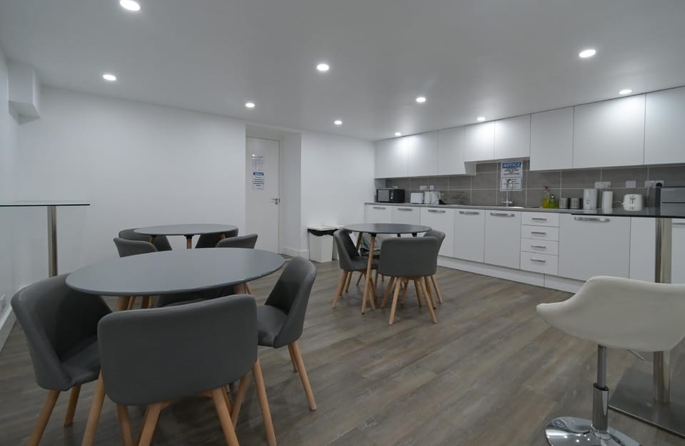 News Hotel by PrimeCityHosts Hostel in London Borough of Islington