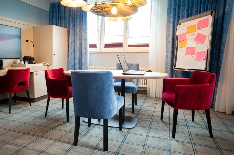 Hotel Konig Ludwig II Hotel in Garching