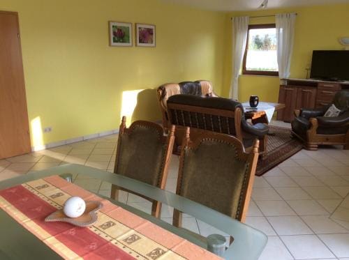 Landhaus Heimisch Bed & Breakfast Hotel in Trier-Saarburg