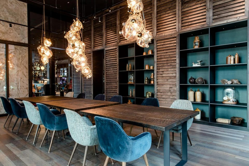 Bar/lounge