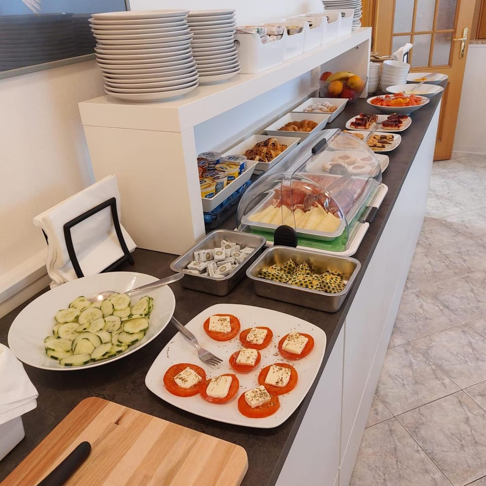 Euro Meuble Hotel in Grado
