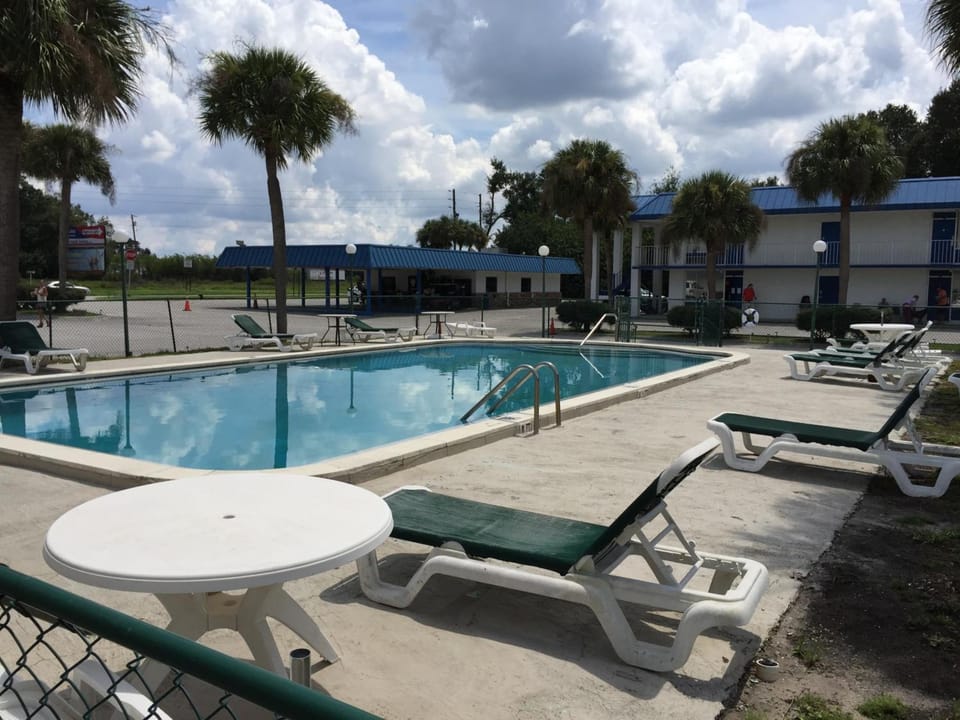 Stay Plus Inn Motel in Haines City