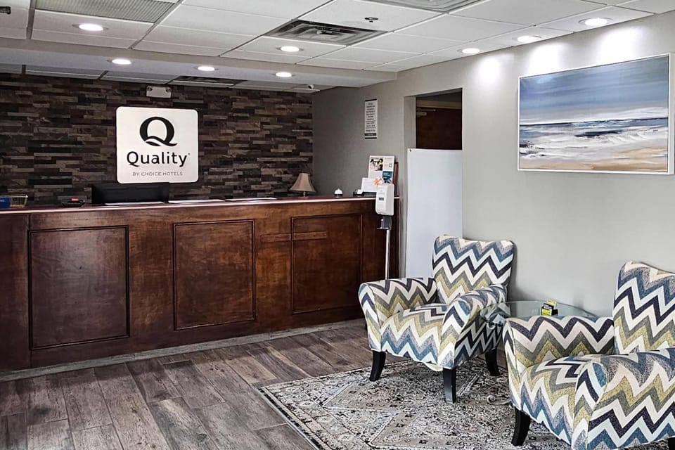 Quality Inn near Six Flags Hotel in Douglasville