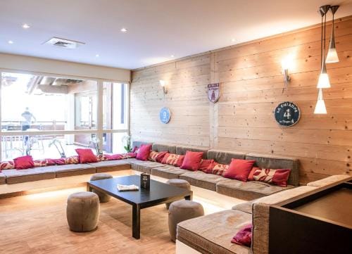 Hotel Club MMV Les 2 Domaines Hotel in Mâcot-la-Plagne