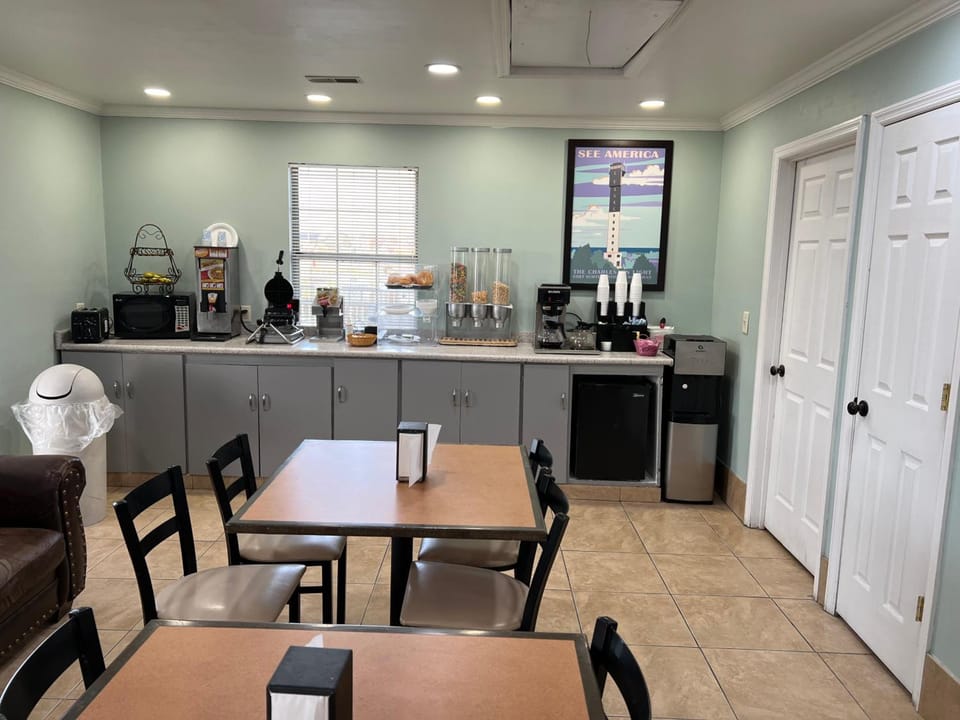 Travelodge by Wyndham Santee Hotel in Santee