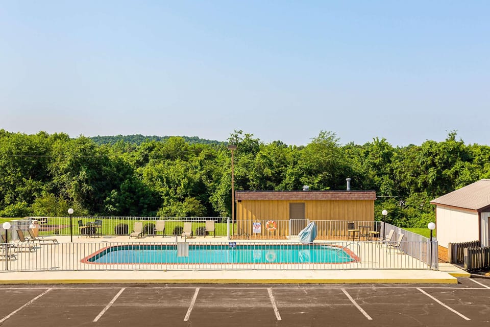 Quality Inn Hurricane Mills I-40 Hotel in Tennessee