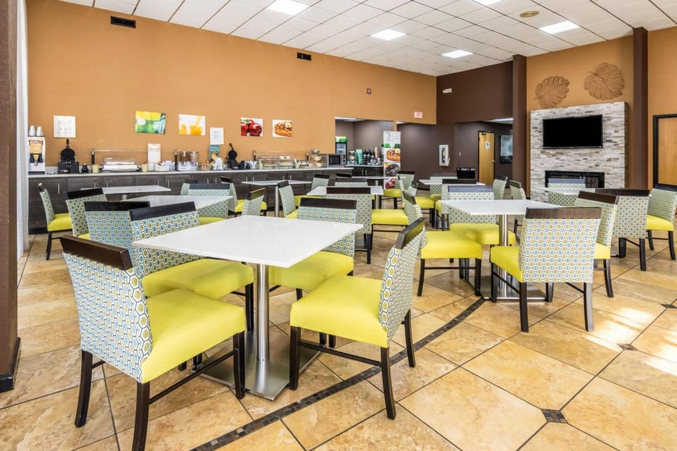 Quality Inn Perry - National Fairgrounds Area Hotel in Perry
