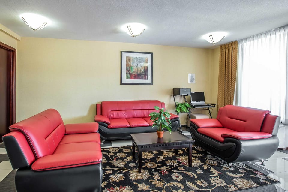 Quality Inn Hotel in Acworth