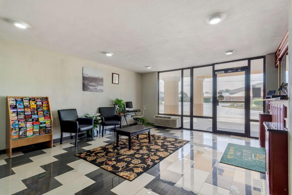 Quality Inn Hotel in Acworth
