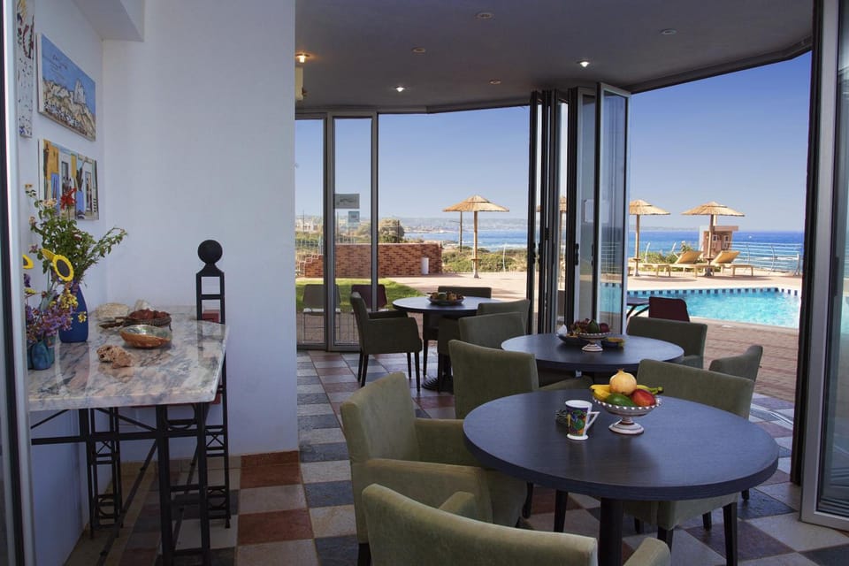 Romantica Beach Hotel in Lasithi