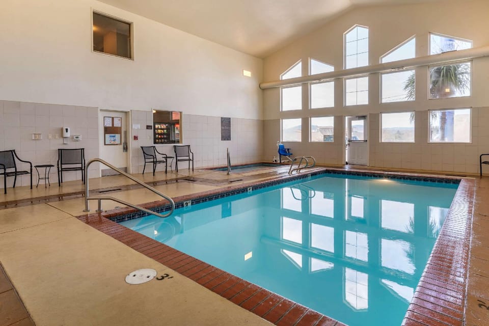 Comfort Inn Roseburg Hotel in Roseburg