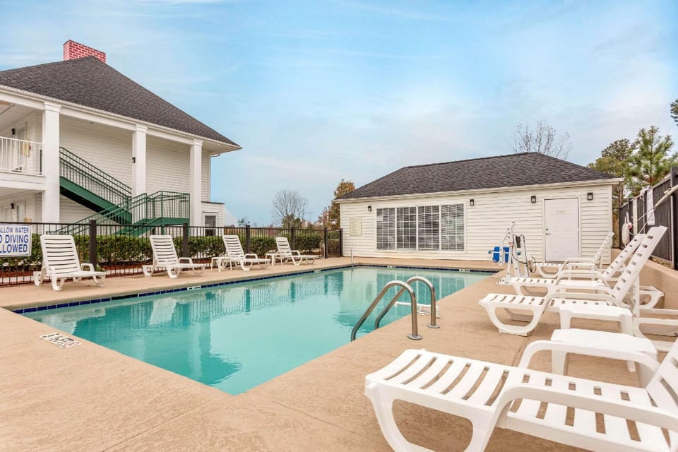 Quality Inn Lancaster Hotel in South Carolina