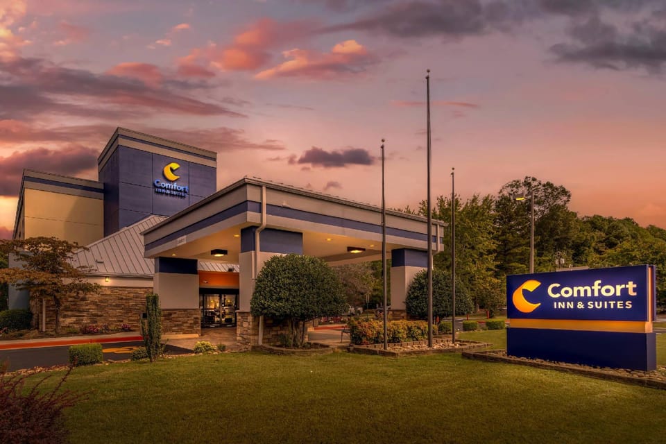 Comfort Inn & Suites Clemson - University Area Hotel in Clemson