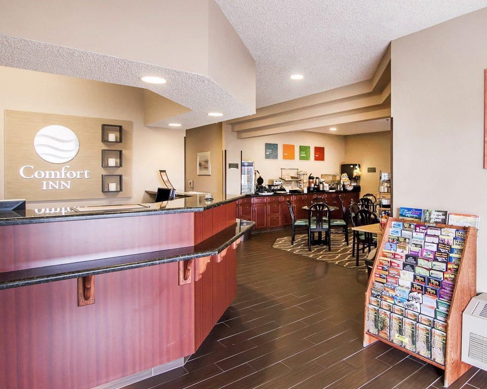Comfort Inn Medford North Hotel in Medford