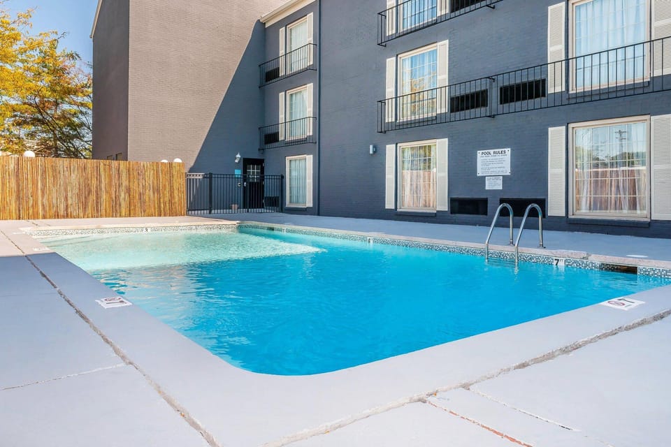 The Blu Hotel Blue Ash Cincinnati, an Ascend Collection Hotel Hotel in Blue Ash