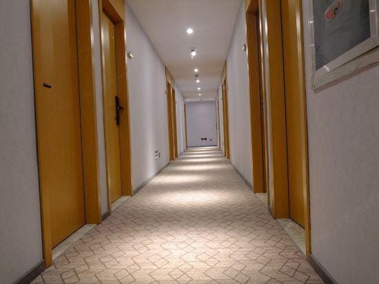 Pebble Motel (Shanghai Jinhui Road) Hotel in Shanghai