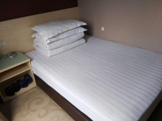 Holiday Star Hotel (Changning) Hotel in Shanghai