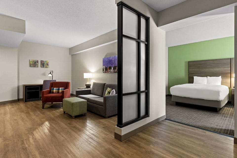 Suite room