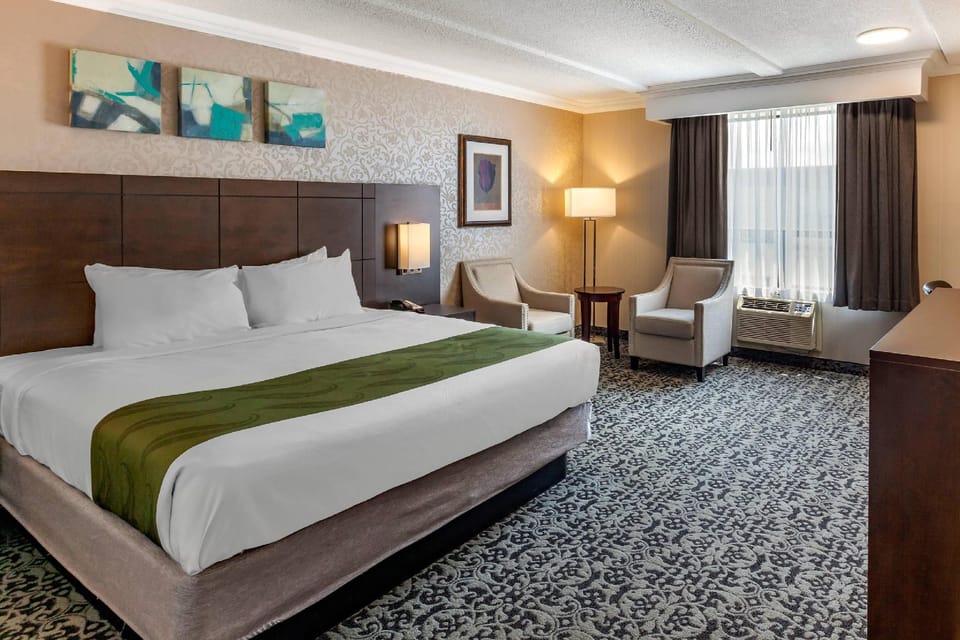Suite room
