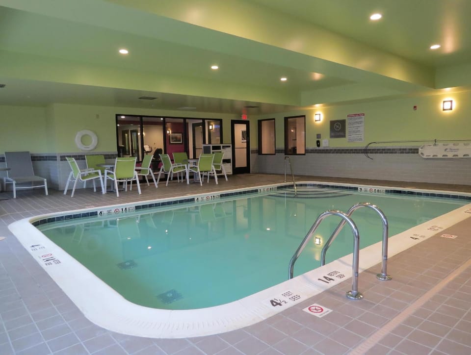 Spark by Hilton Erie Hotel in Millcreek Township