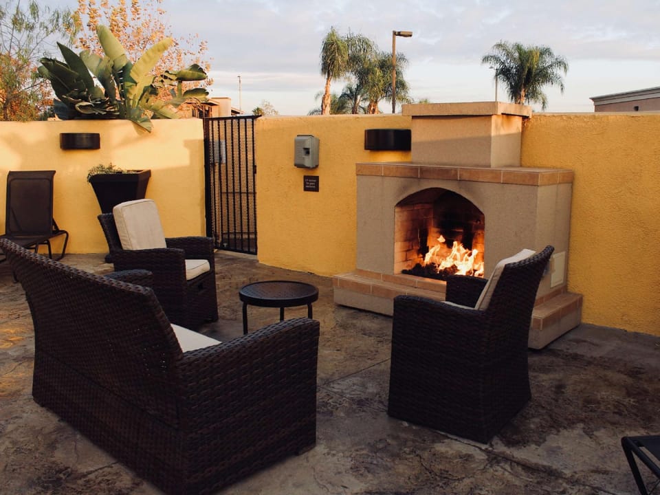 Best Western Plus Arrowhead Hotel Hotel in Colton