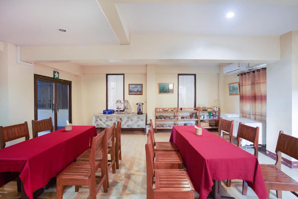 OYO 75388 P2 Place Hotel in Laos