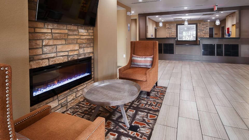 Best Western Plus Elmendorf Hotel / San Antonio Hotel Hotel in Rio Grande