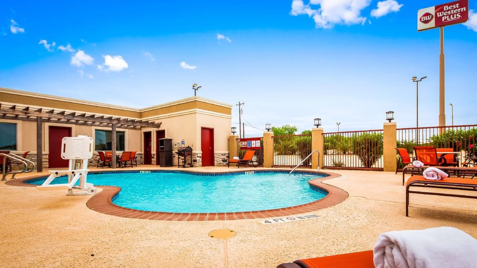 Best Western Plus Dilley Inn & Suites Hotel in Rio Grande
