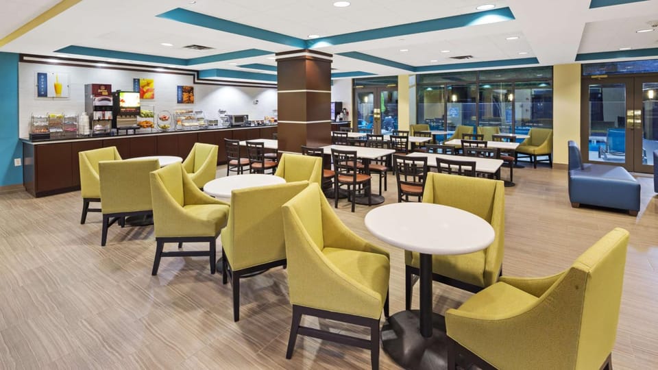 Best Western Plus Birmingham Inn & Suites Hotel in Vestavia Hills
