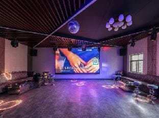 Tuwo Jingxin Yayuan B&B (Jurong Maoshan Scenic Spot Oriental Salt Lake City Store) Hotel in Jiangsu