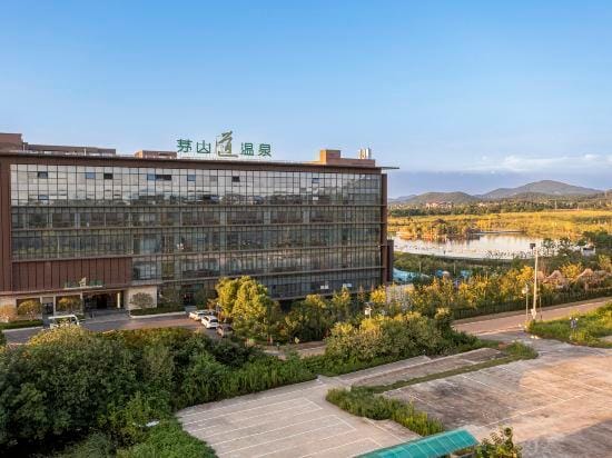 Maoshan Road Hot Spring Resort Hotel in Jiangsu