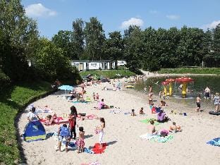 Comfortable villa with combi-microwave in green surroundings Hotel in Arcen