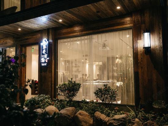 Zhenai Fanshe Homestay Hotel in Zhejiang