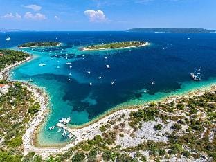 Apartment in Okrug Donji Hotel in Šibenik-Knin County, Croatia