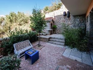 Awesome apartment in Zadarska županija w/  Hotel in Zadar County