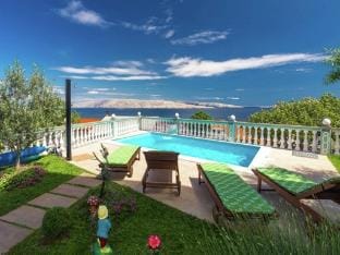 Apartment with shared swimming pool Hotel in Lika-Senj County